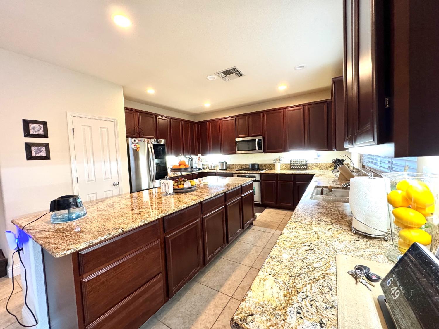 Accordion Way, Rancho Cordova, California image 12