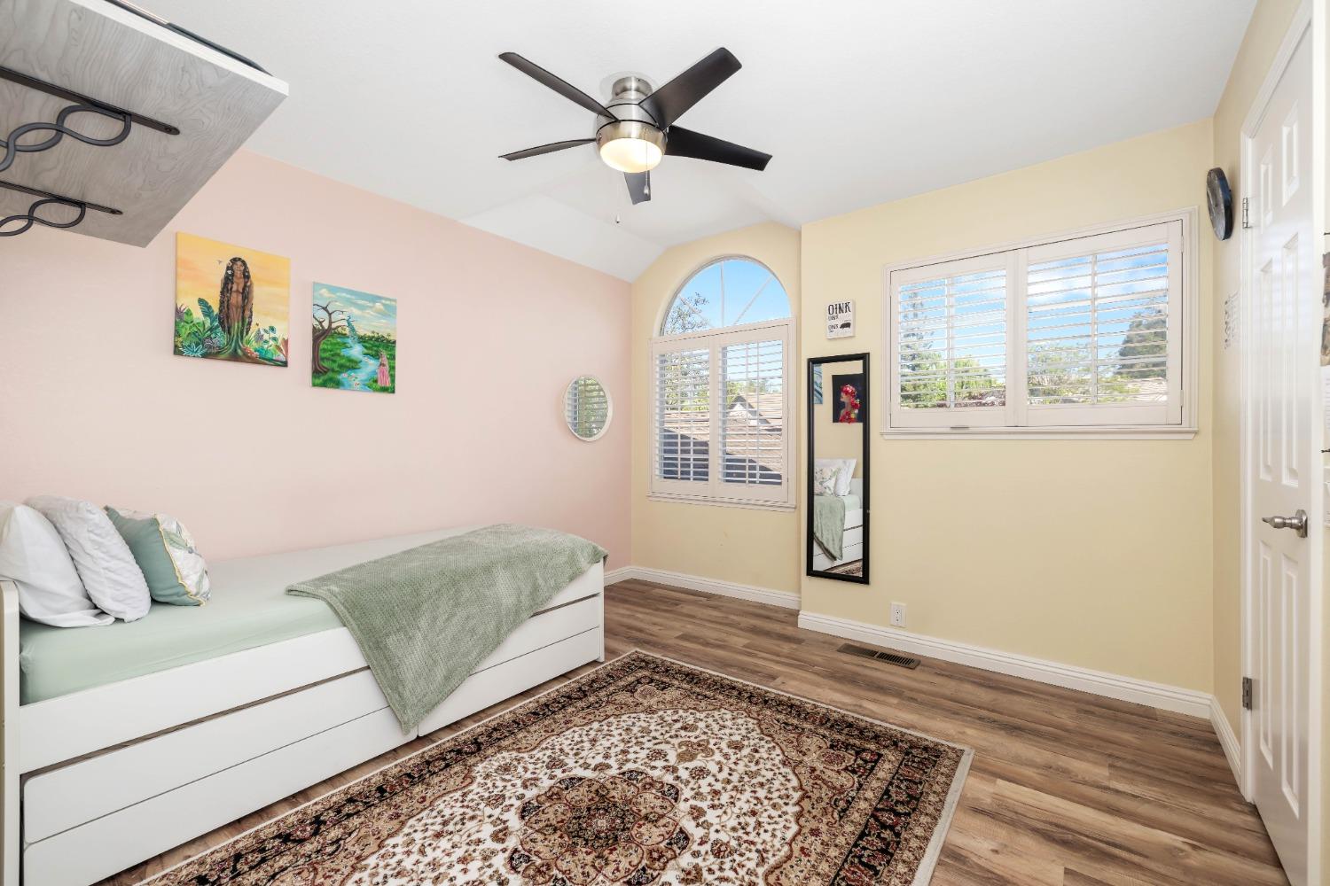 Chicago Avenue, Fair Oaks, California image 18