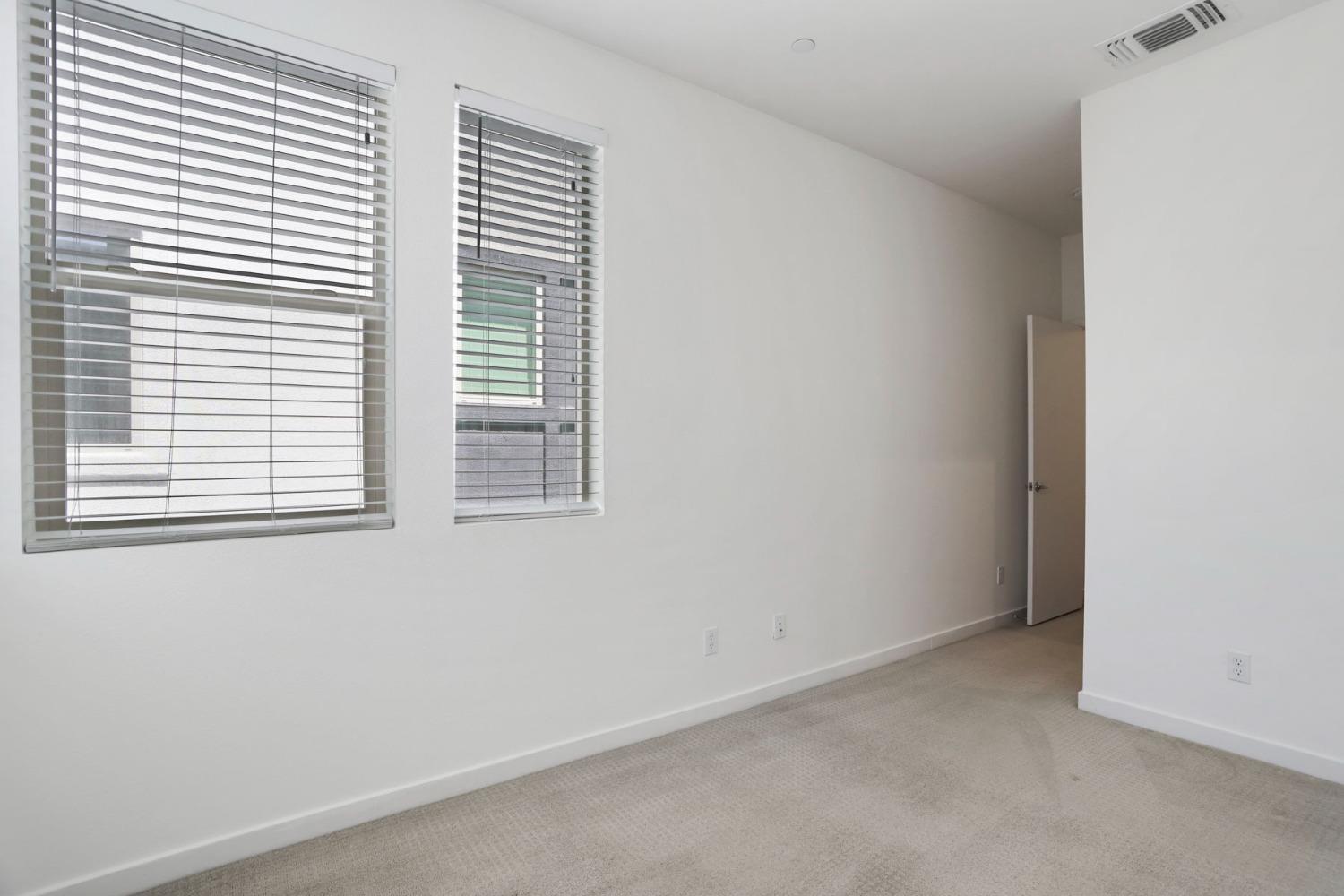 Photo #25: 225053792 Listing: Photo #25