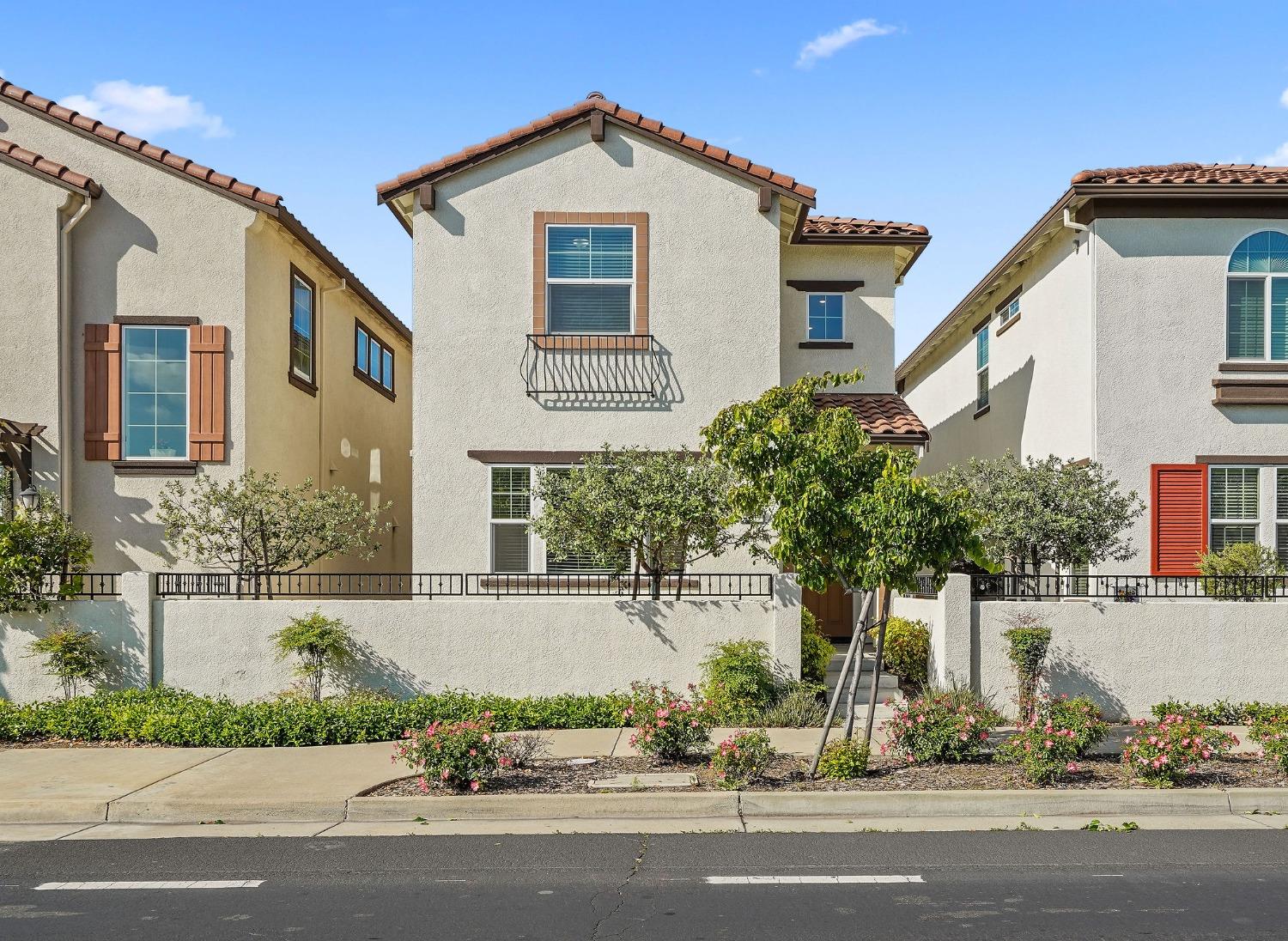 Pleasant Grove Blvd, Roseville, California image 33