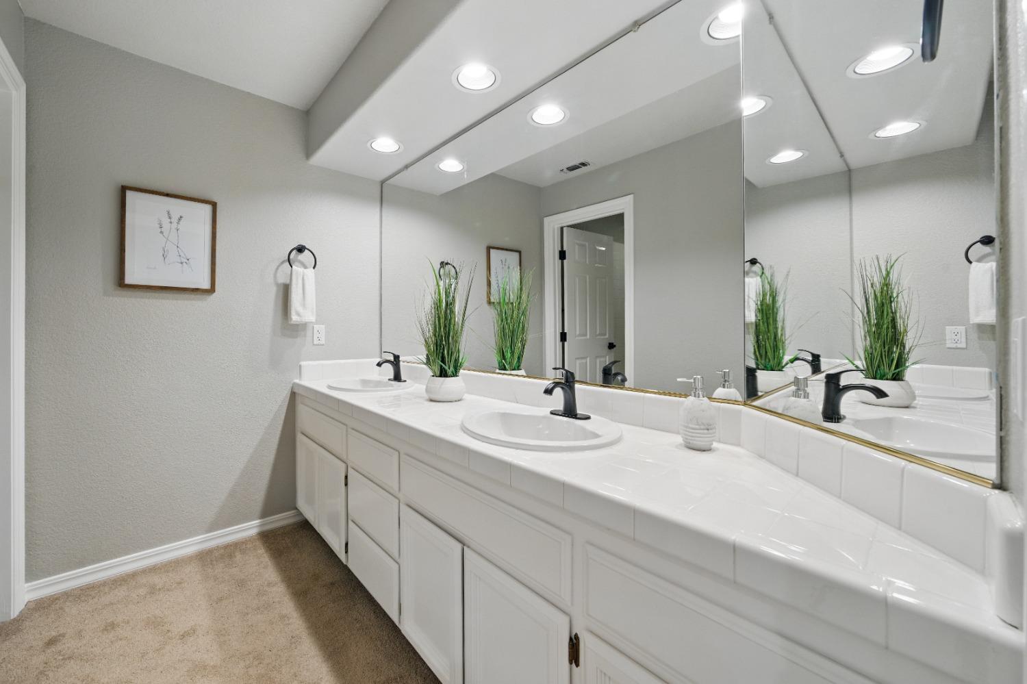 Brookhaven Drive, Roseville, California image 33