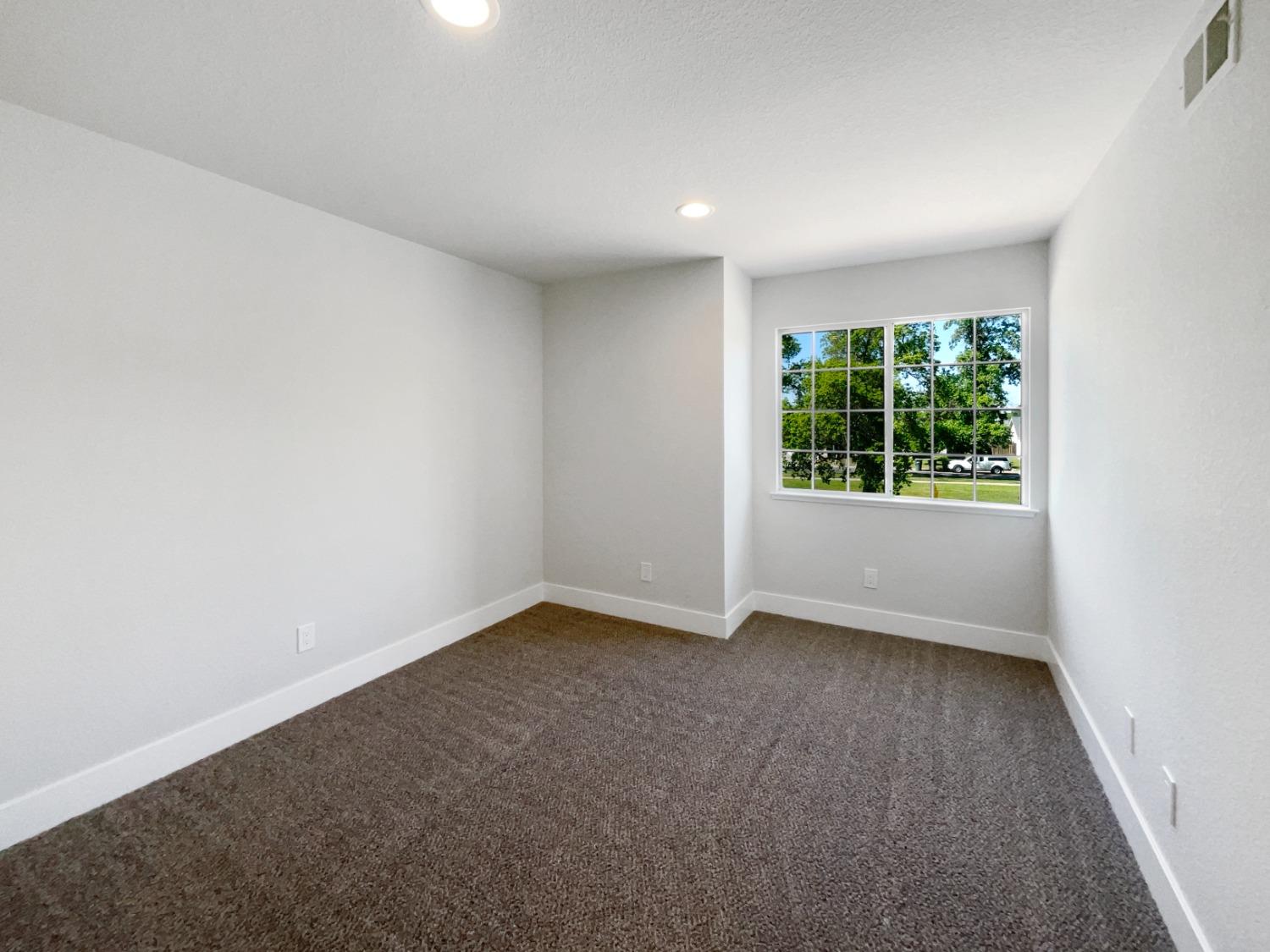 Flannery Way, Sacramento, California image 15
