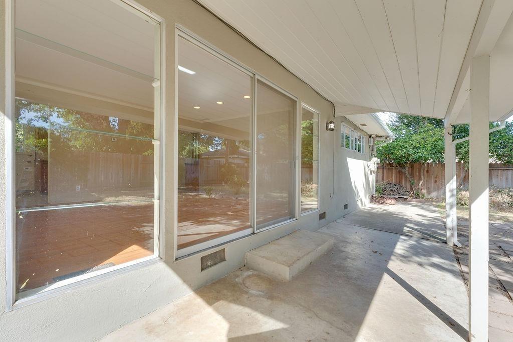Detail Gallery Image 29 of 36 For 5741 Lonsdale Dr, Sacramento,  CA 95822 - – Beds | – Baths