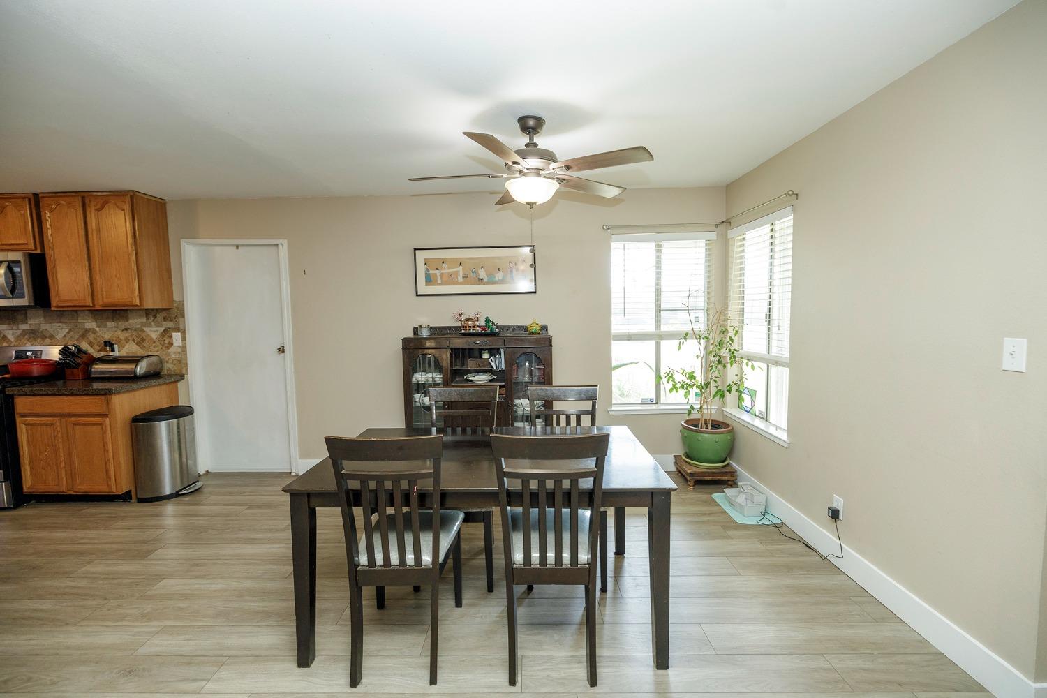 Detail Gallery Image 13 of 25 For 2501 Adrian St, Turlock,  CA 95382 - 3 Beds | 2 Baths