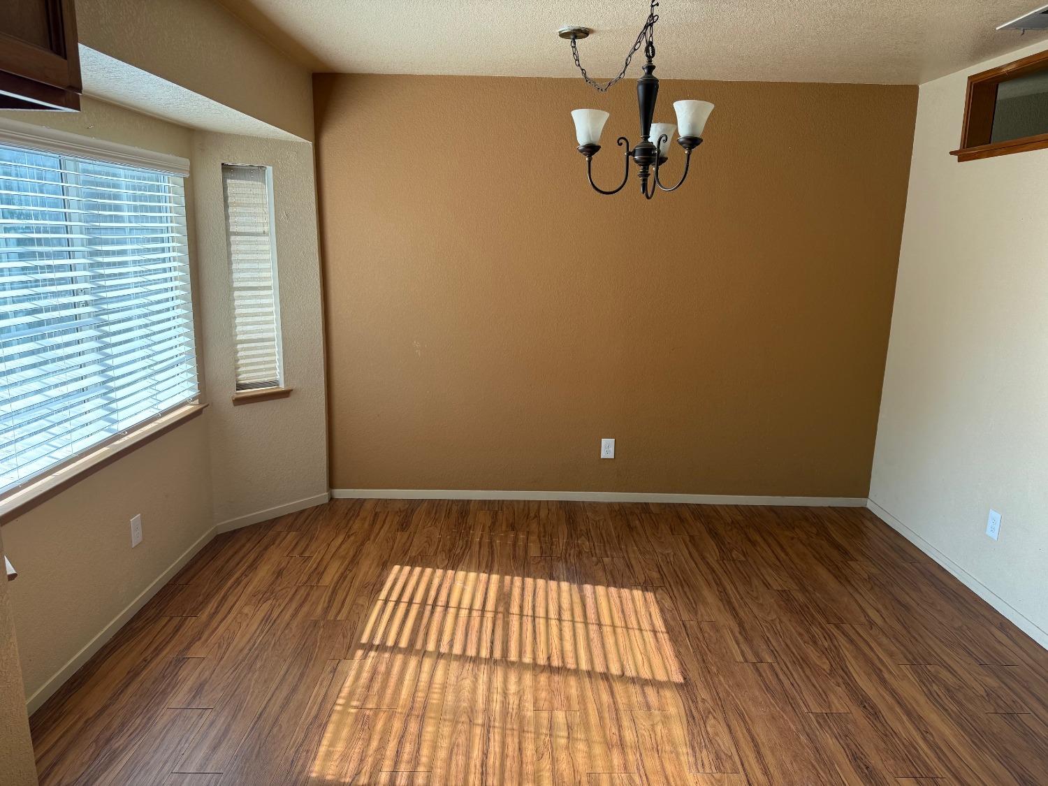 Detail Gallery Image 16 of 29 For 2131 Creek Park Dr, Newman,  CA 95360 - 3 Beds | 2 Baths