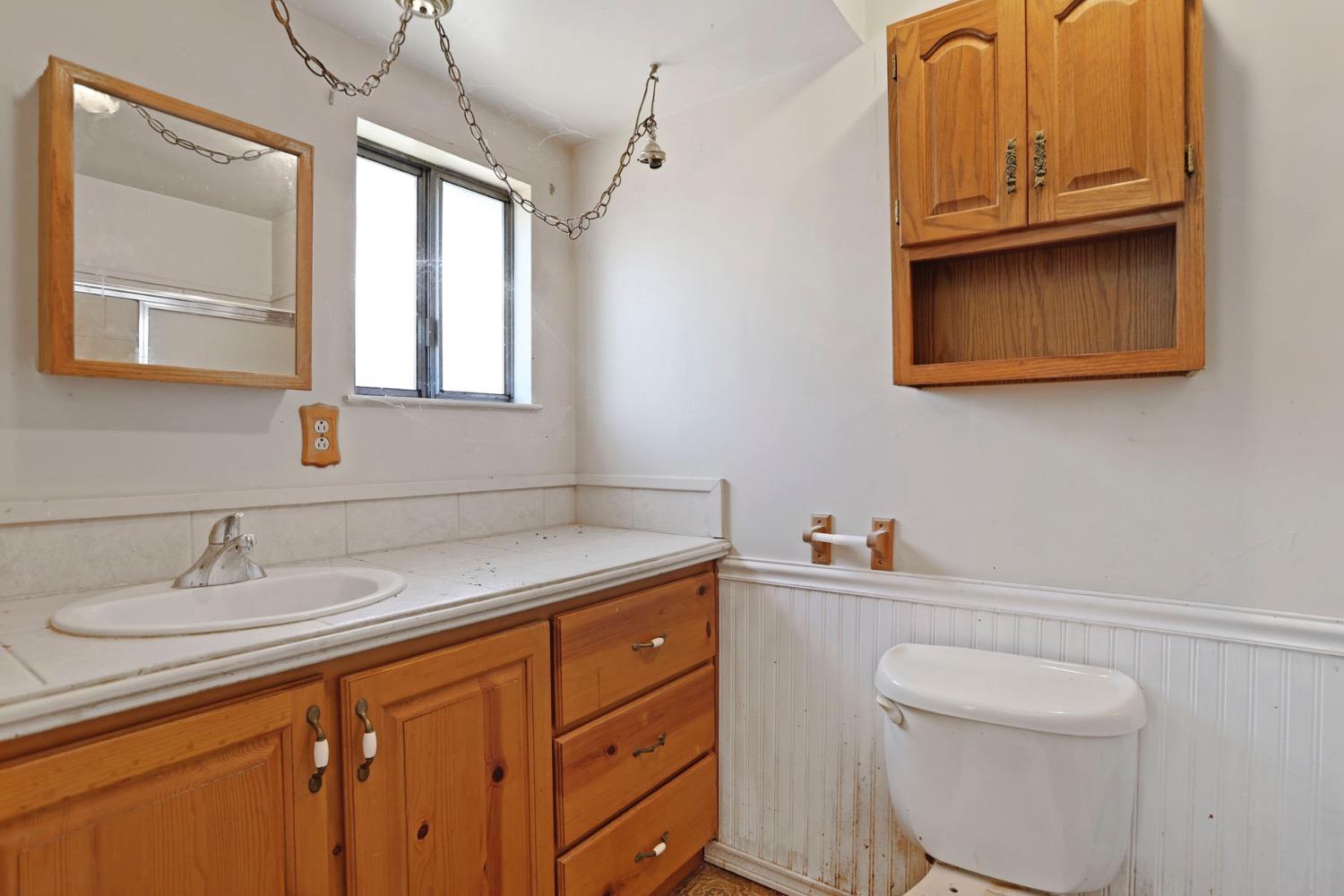 Detail Gallery Image 8 of 38 For 6039 Mio Ct, Rio Linda,  CA 95673 - 3 Beds | 2 Baths