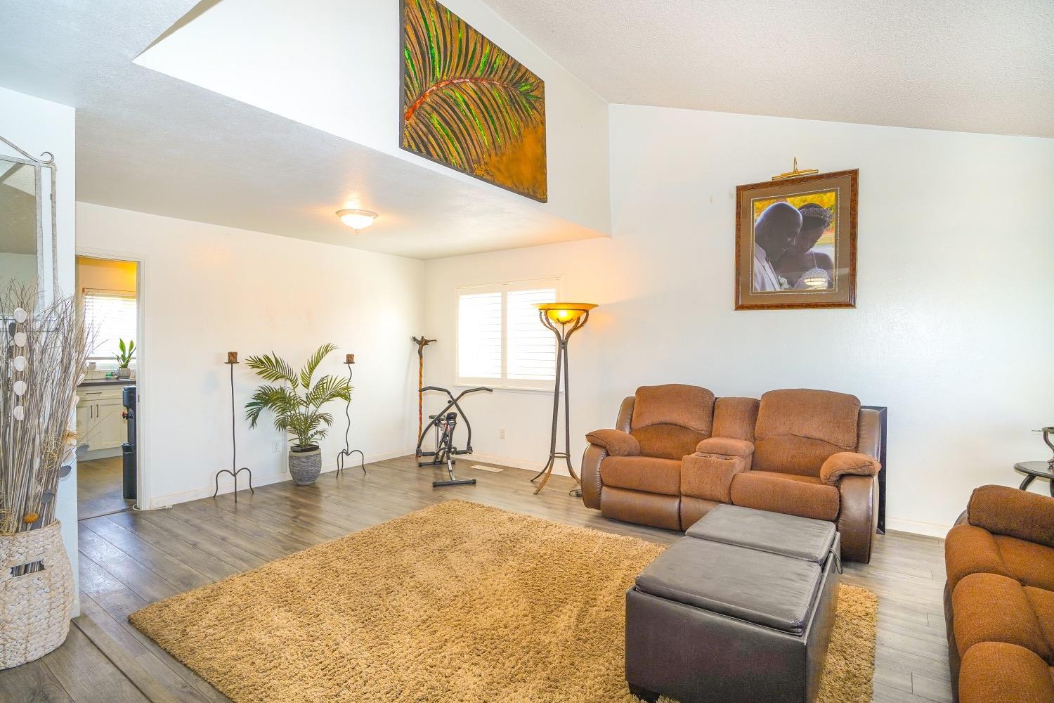 Bluejay Drive, Antioch, California image 5