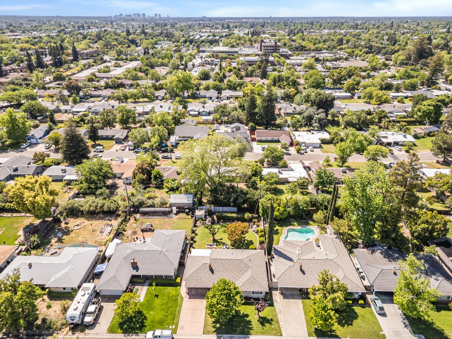 Terrace Drive, Sacramento, California image 44