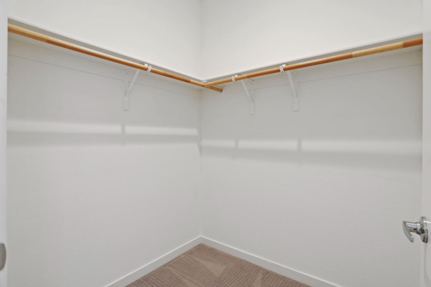 Photo #23: 225053792 Listing: Photo #23