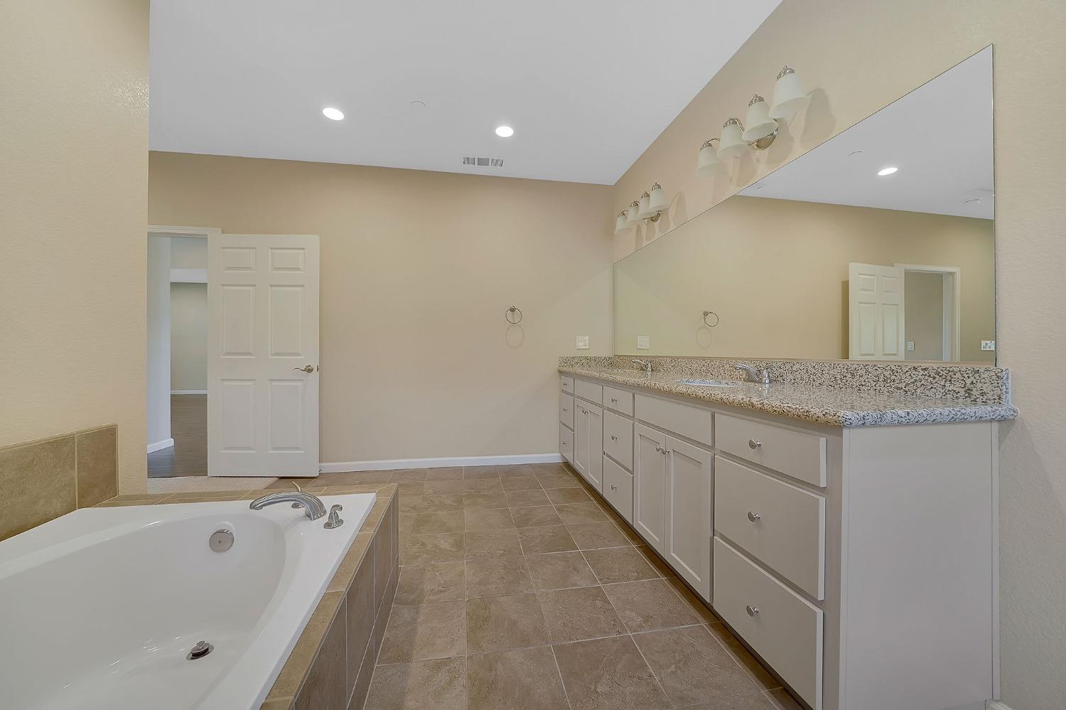Detail Gallery Image 51 of 82 For 127 Emerald Ln, Jackson,  CA 95642 - 3 Beds | 2 Baths