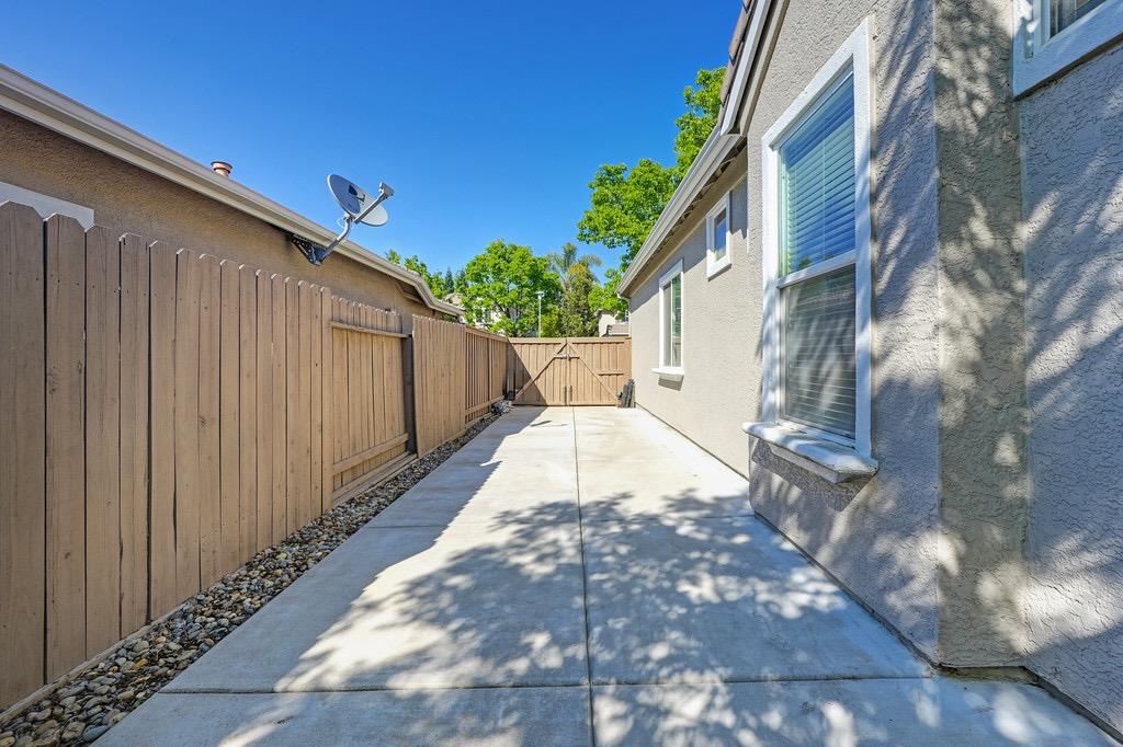 Sandwick Way, Folsom, California image 39