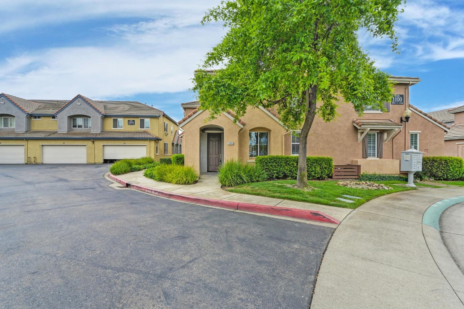 Photo #2: 225045944 Listing 