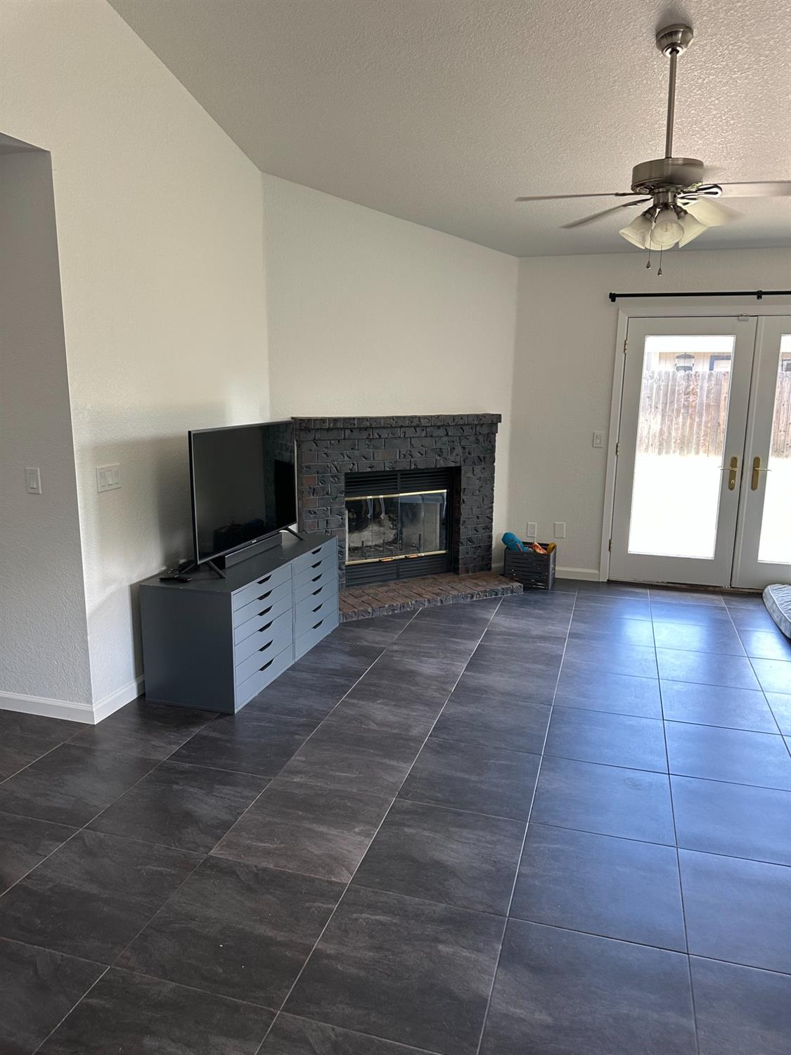 Detail Gallery Image 40 of 44 For 633 Holly Ct, Galt,  CA 95632 - 3 Beds | 2 Baths