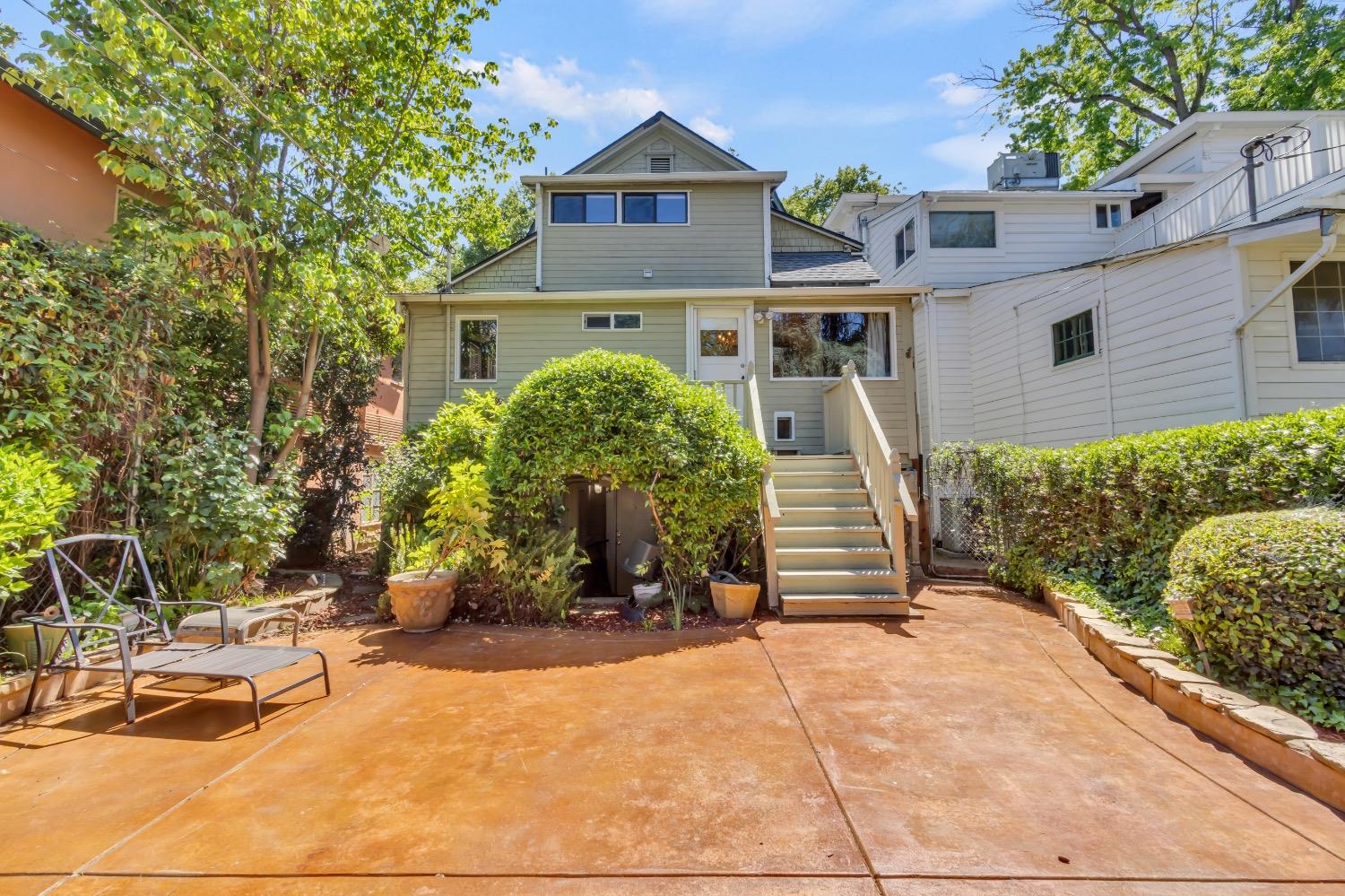 Detail Gallery Image 67 of 91 For 2321 H St, Sacramento,  CA 95816 - 4 Beds | 2 Baths