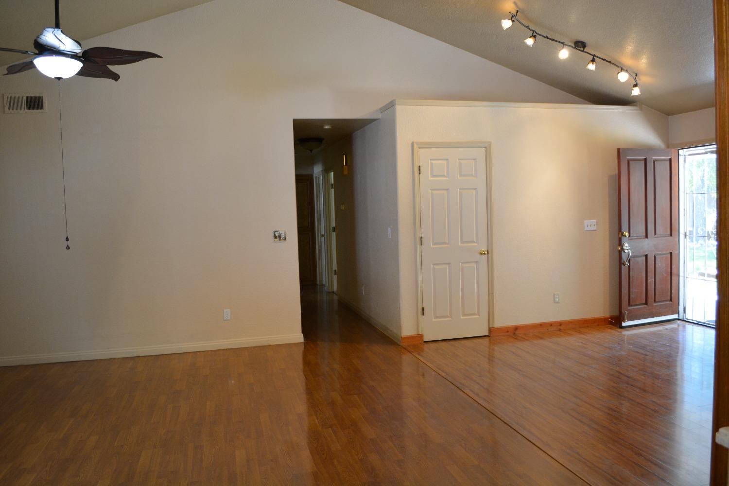 Detail Gallery Image 39 of 74 For 13521 Yosemite Blvd, Waterford,  CA 95386 - 3 Beds | 2 Baths