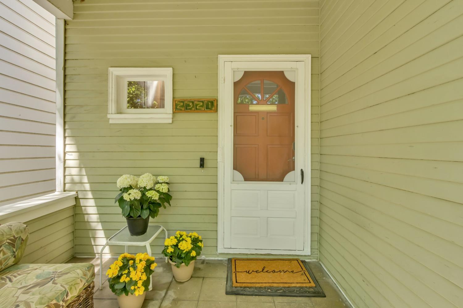 Detail Gallery Image 7 of 91 For 2321 H St, Sacramento,  CA 95816 - 4 Beds | 2 Baths
