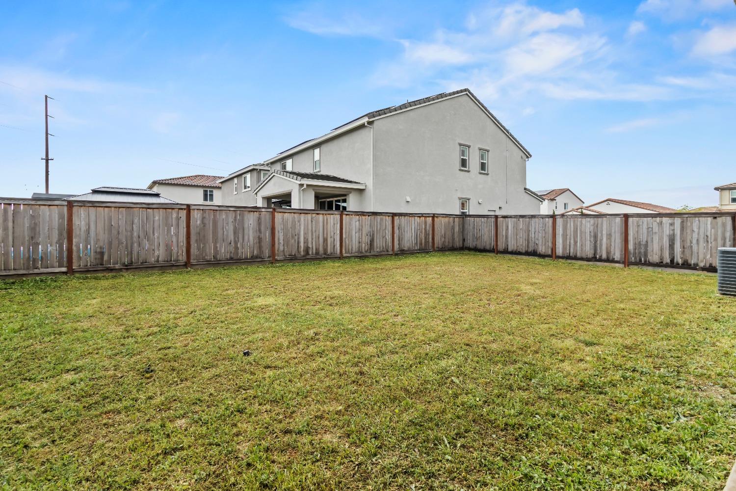 Kirkwood Court, Olivehurst, California image 32