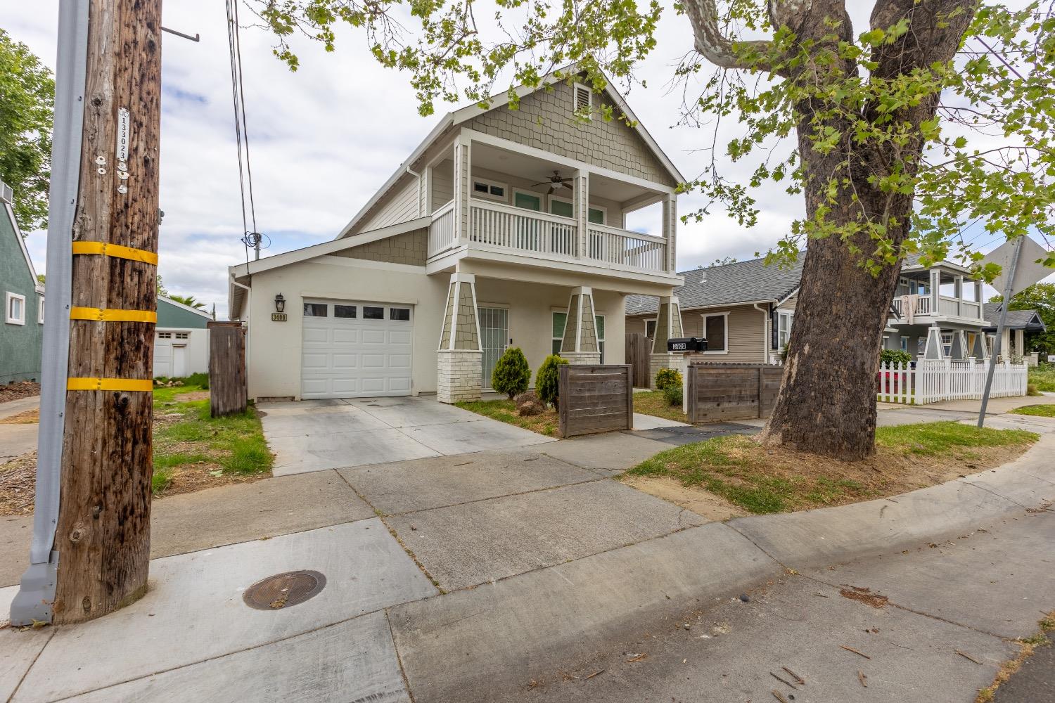 Detail Gallery Image 1 of 13 For 3400 44th St #3404,  Sacramento,  CA 95817 - 3 Beds | 3/2 Baths