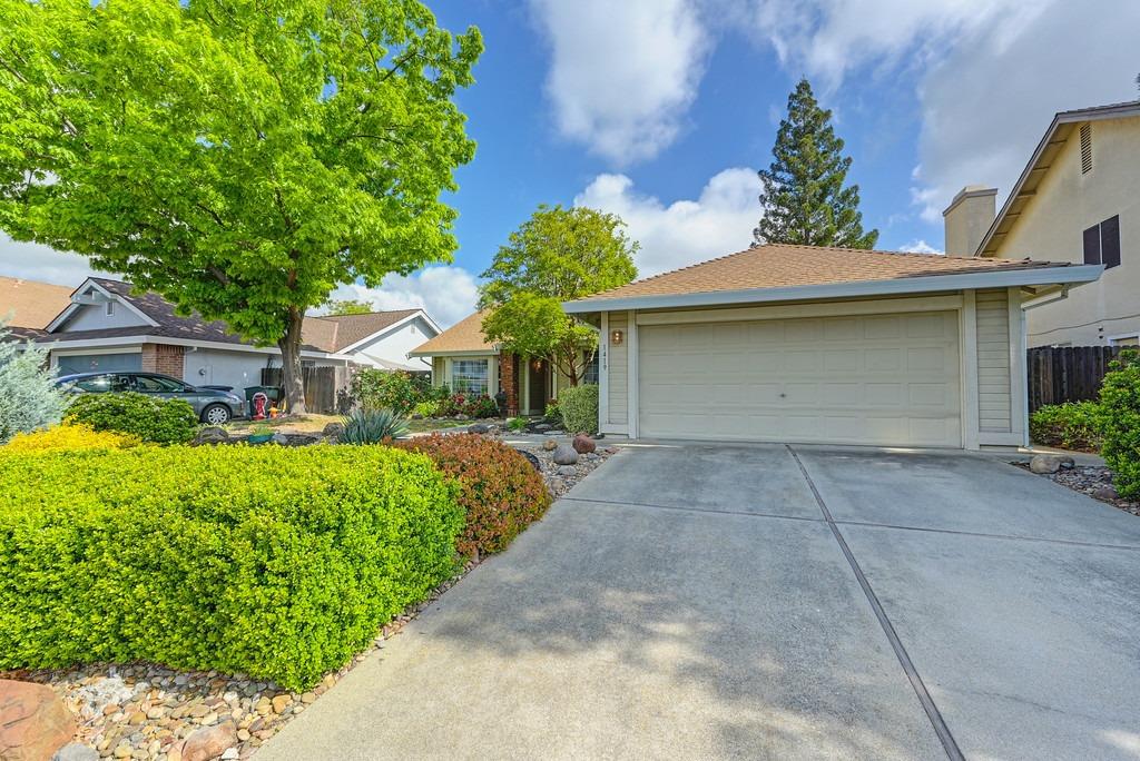 Orwell Drive, Roseville, California image 2