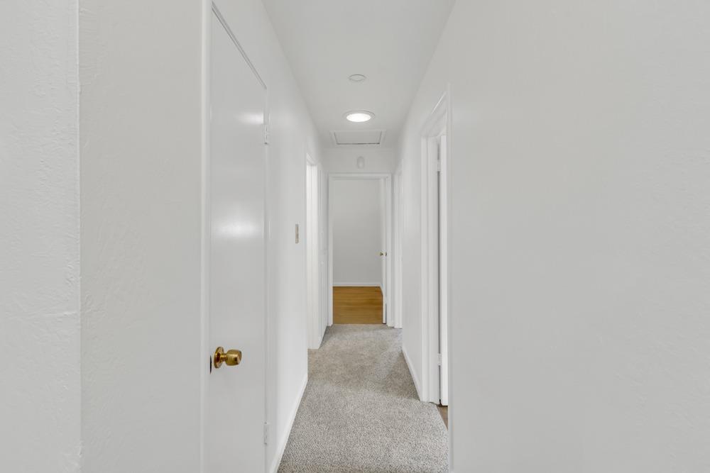 Saint James Drive, Carmichael, California image 30