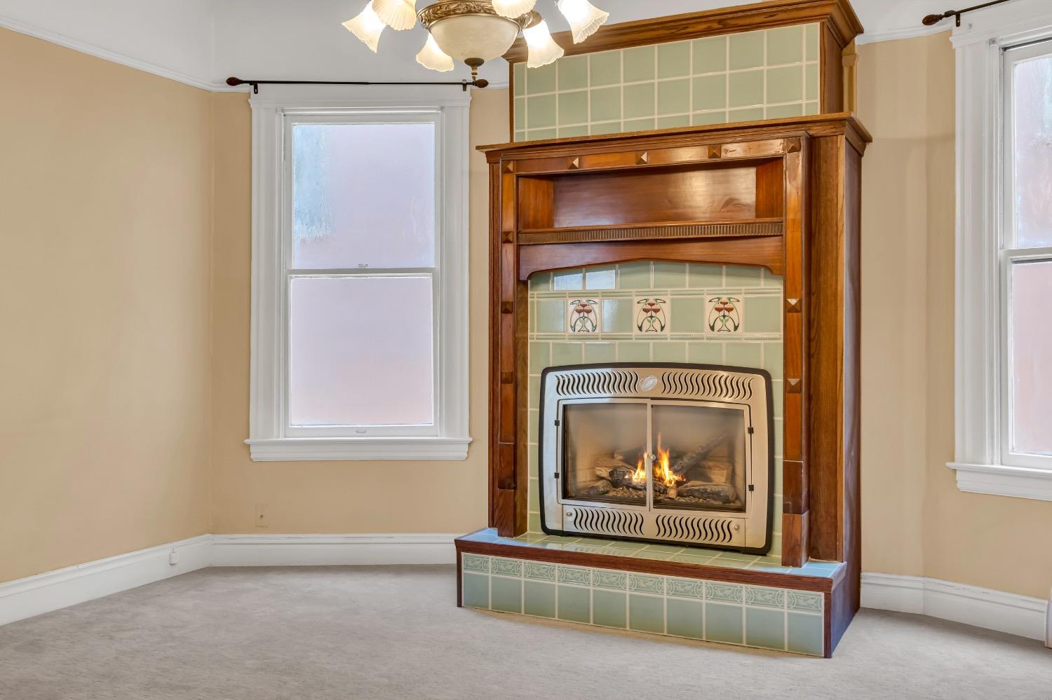 Detail Gallery Image 20 of 91 For 2321 H St, Sacramento,  CA 95816 - 4 Beds | 2 Baths