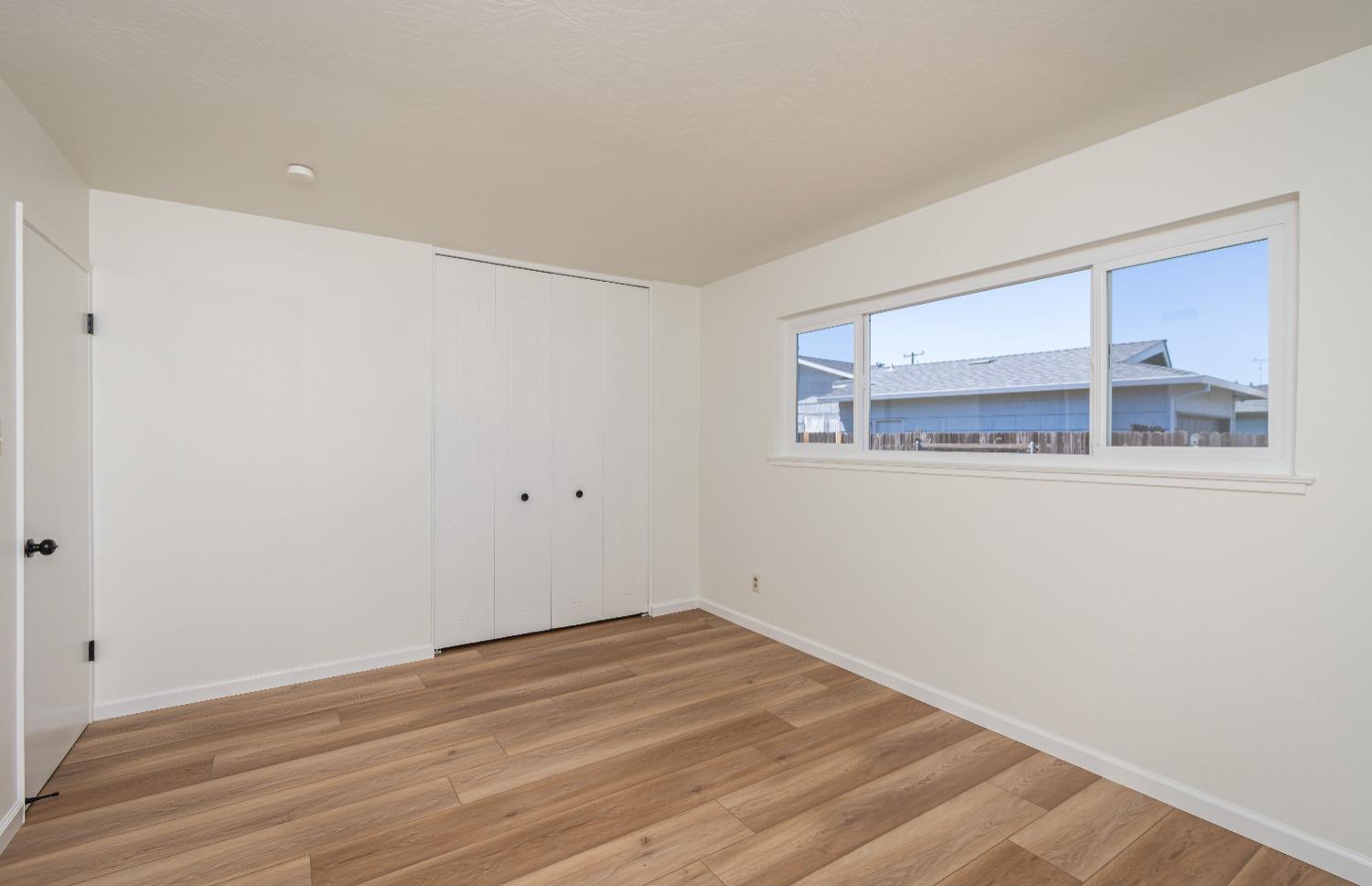 Detail Gallery Image 21 of 28 For 5039 Dingman Cir, Sacramento,  CA 95823 - 4 Beds | 2 Baths