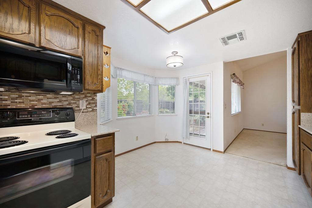 Orwell Drive, Roseville, California image 33