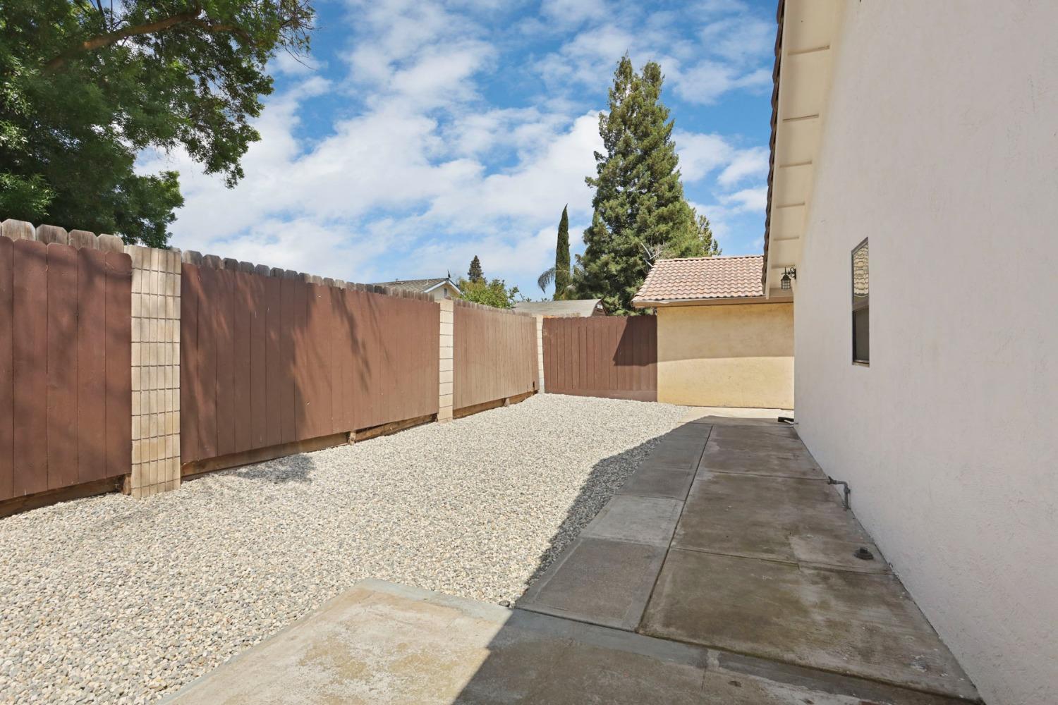 Golden Eagle Lane, Modesto, California image 36
