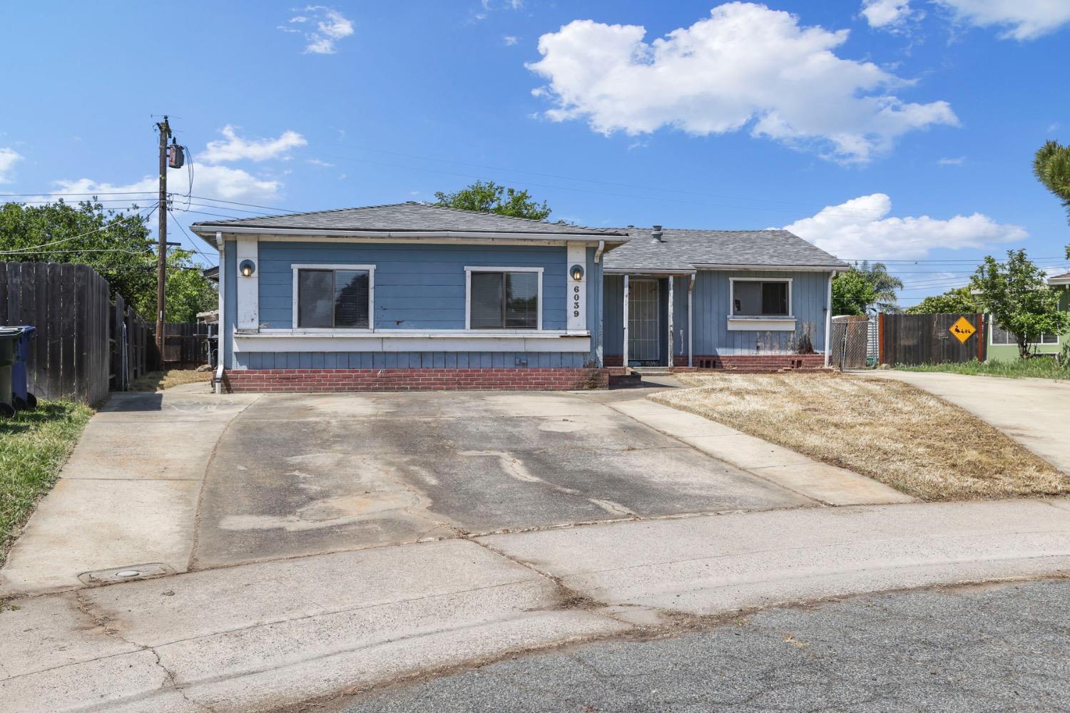 Detail Gallery Image 1 of 38 For 6039 Mio Ct, Rio Linda,  CA 95673 - 3 Beds | 2 Baths