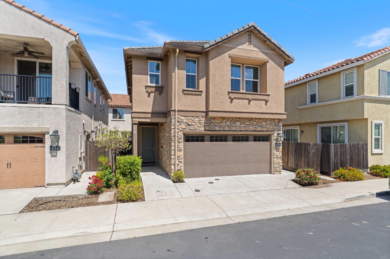 Detail Gallery Image 3 of 35 For 3651 Odessa Ln, Sacramento,  CA 95834 - 3 Beds | 2/1 Baths