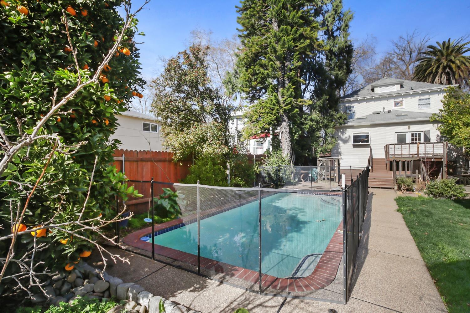 Detail Gallery Image 57 of 58 For 2322 I St, Sacramento,  CA 95816 - 4 Beds | 2 Baths