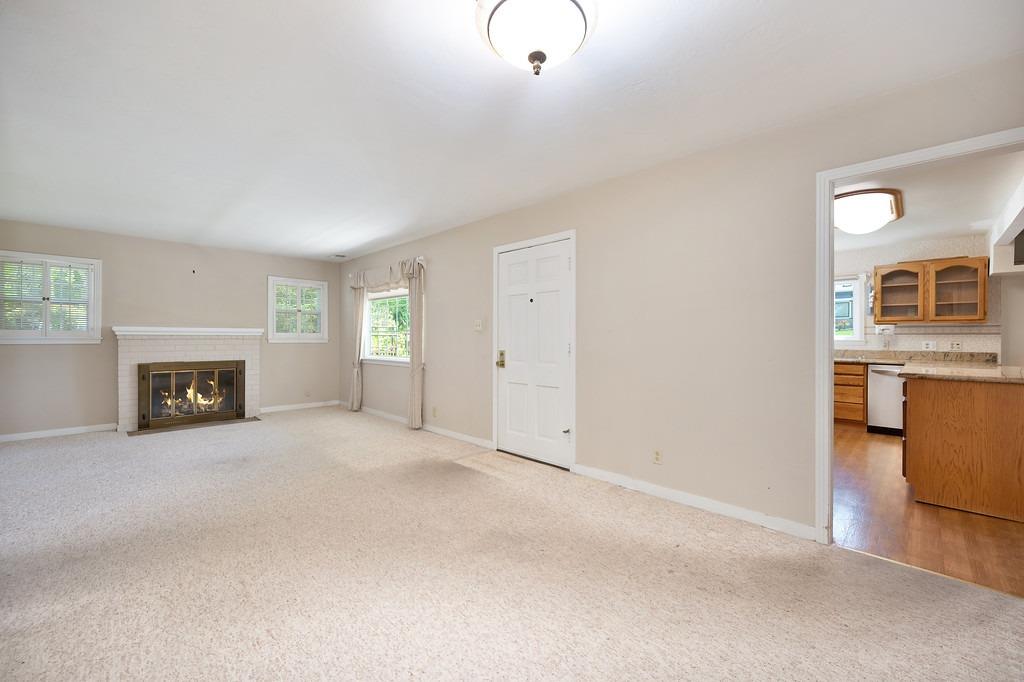 Heather Road, Fair Oaks, California image 9