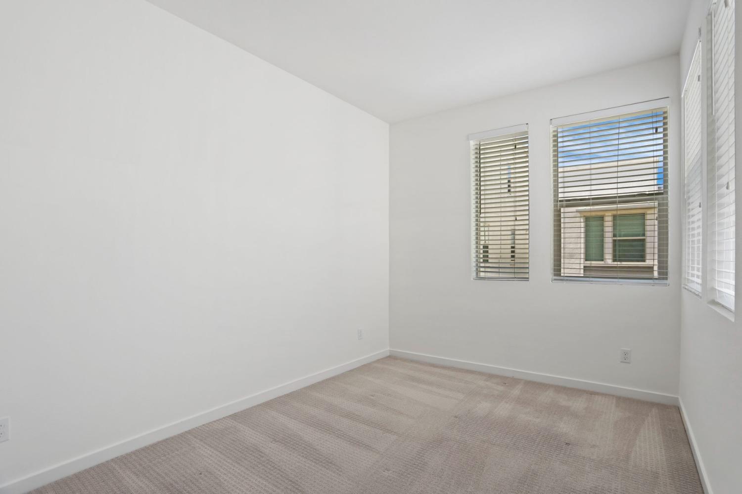Photo #24: 225053792 Listing: Photo #24