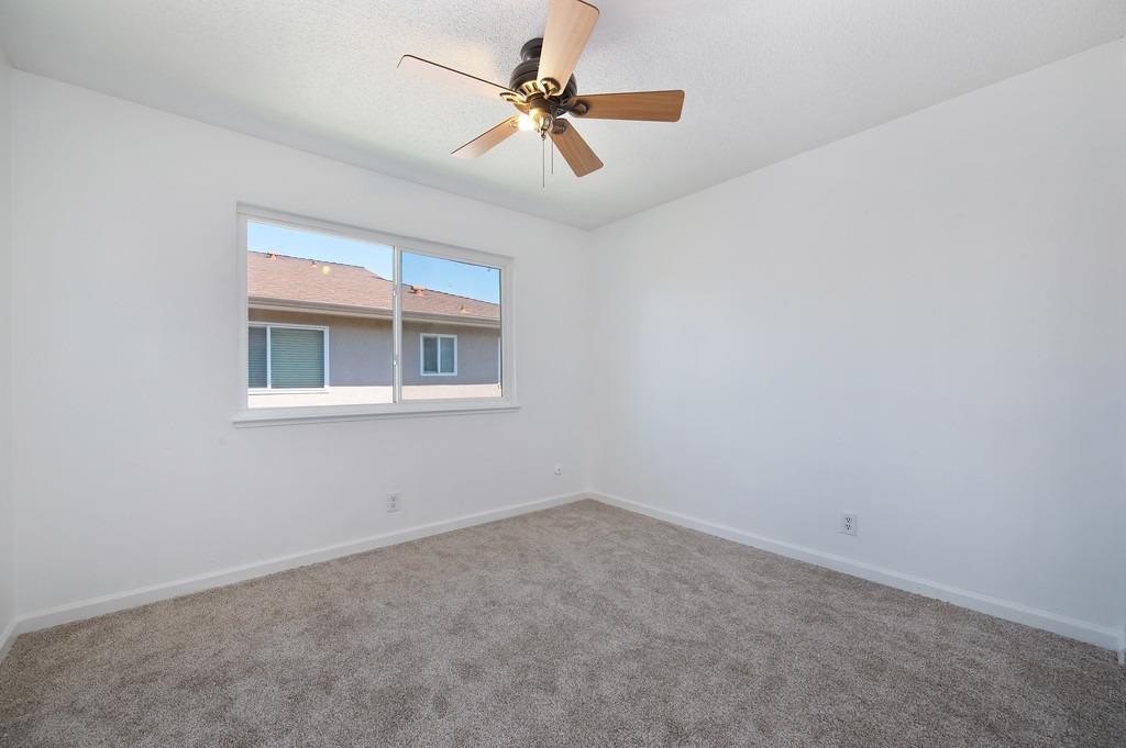 Photo #18: 225054079 Listing: Photo #18
