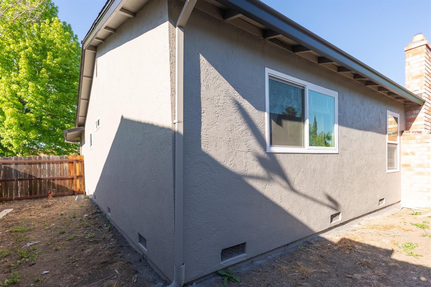 Detail Gallery Image 31 of 33 For 3988 Robinridge Way, Sacramento,  CA 95823 - 3 Beds | 2 Baths