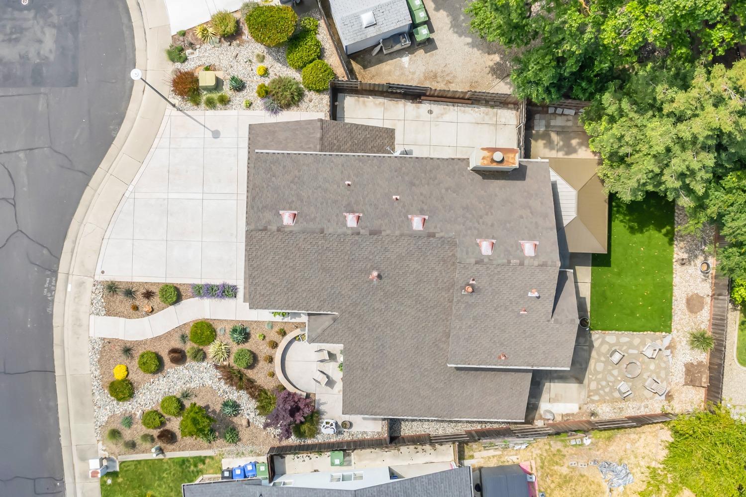 Detail Gallery Image 53 of 60 For 9476 Queensbury Ct, Elk Grove,  CA 95758 - 4 Beds | 2/1 Baths