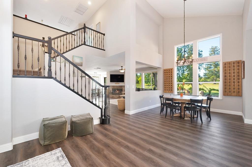 Detail Gallery Image 13 of 85 For 7301 Neblina Ct, Rancho Murieta,  CA 95683 - 4 Beds | 3 Baths