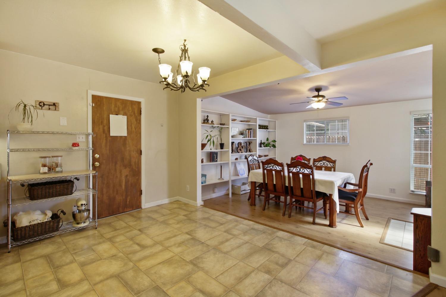 Holmes Way, Rancho Cordova, California image 12