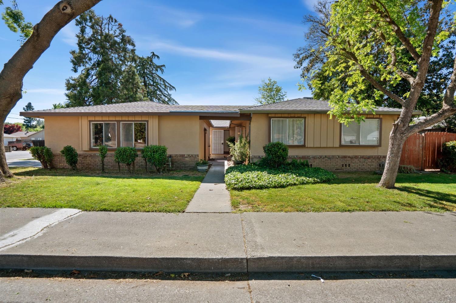 39 Park Avenue, Woodland, California image 1
