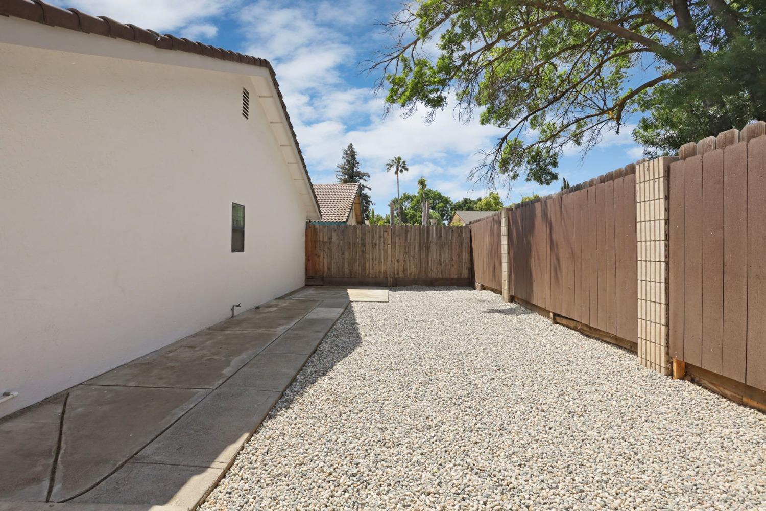 Golden Eagle Lane, Modesto, California image 34