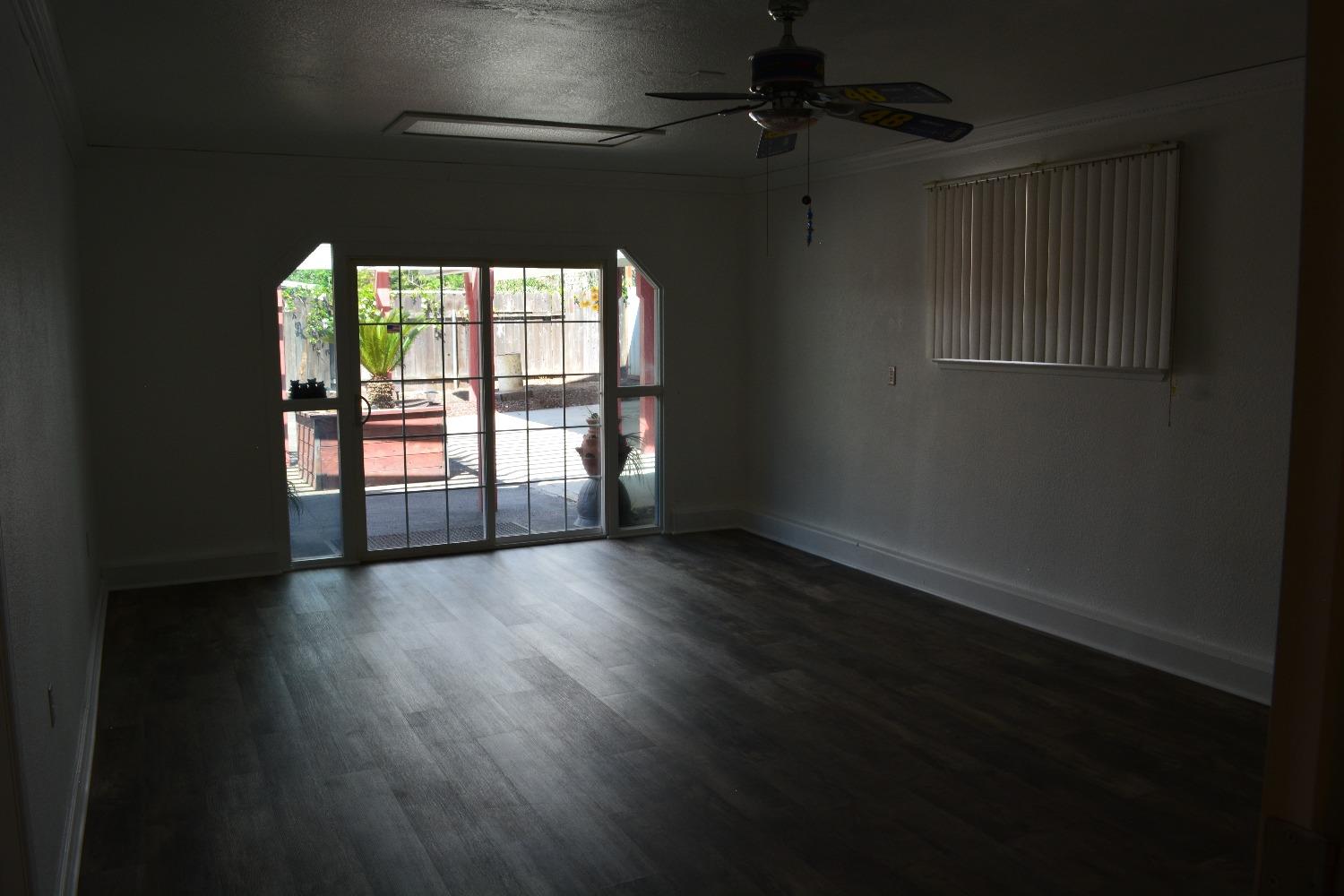 Detail Gallery Image 15 of 74 For 13521 Yosemite Blvd, Waterford,  CA 95386 - 3 Beds | 2 Baths