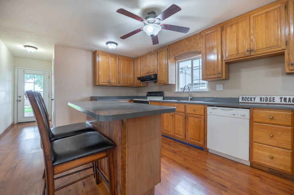 Arboga, Olivehurst, California image 27