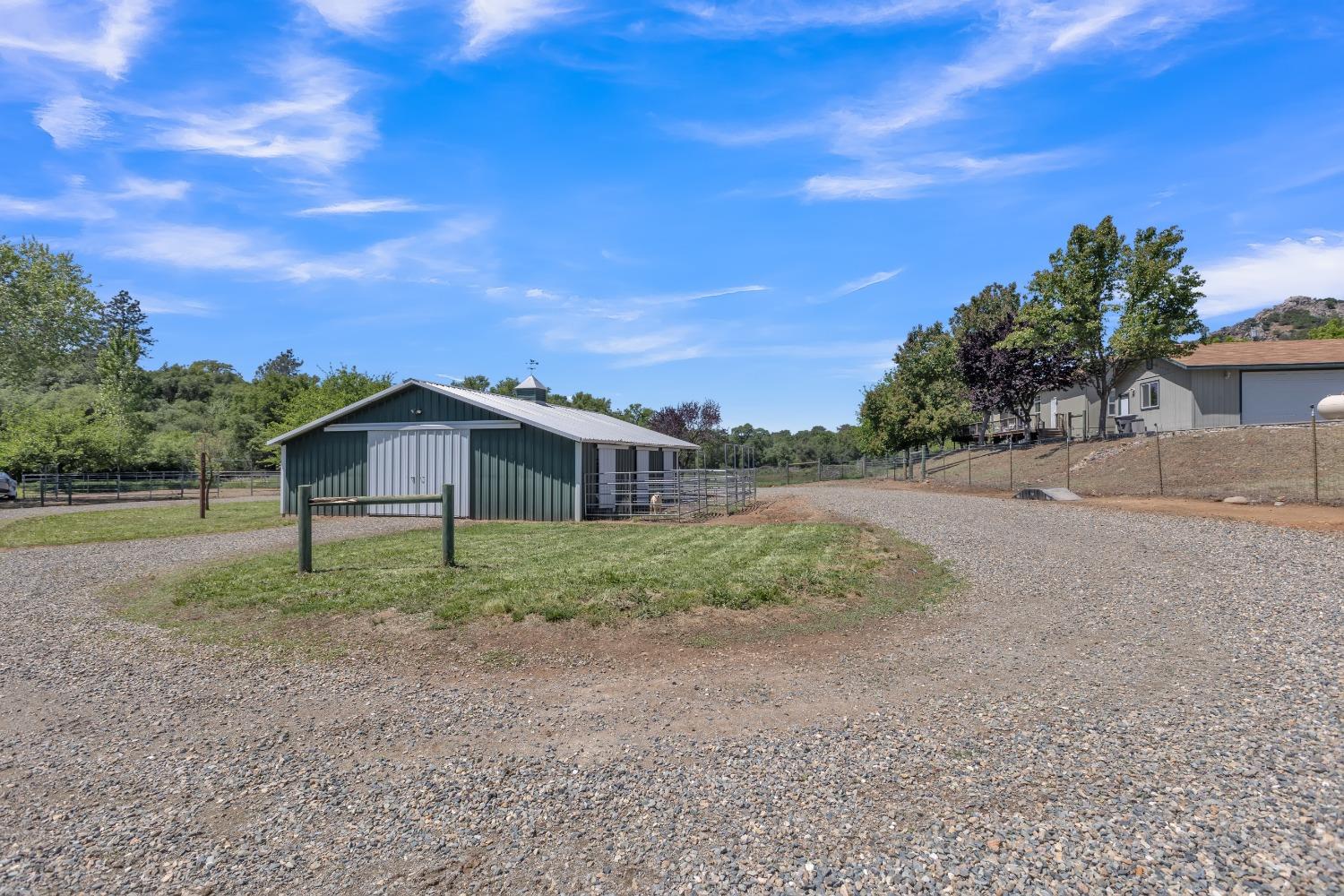 Big Oak Lane, Browns Valley, California image 42