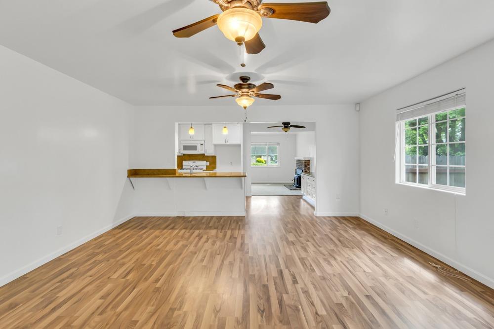 Saint James Drive, Carmichael, California image 26