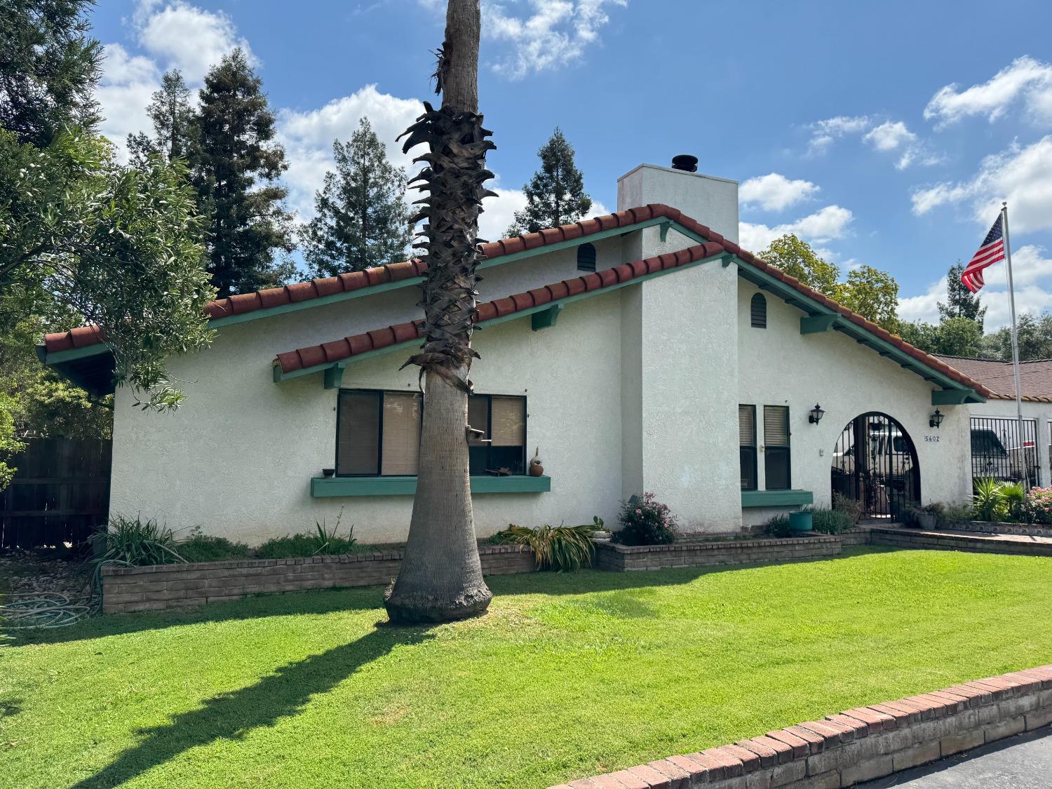Kenneth Avenue, Carmichael, California image 9