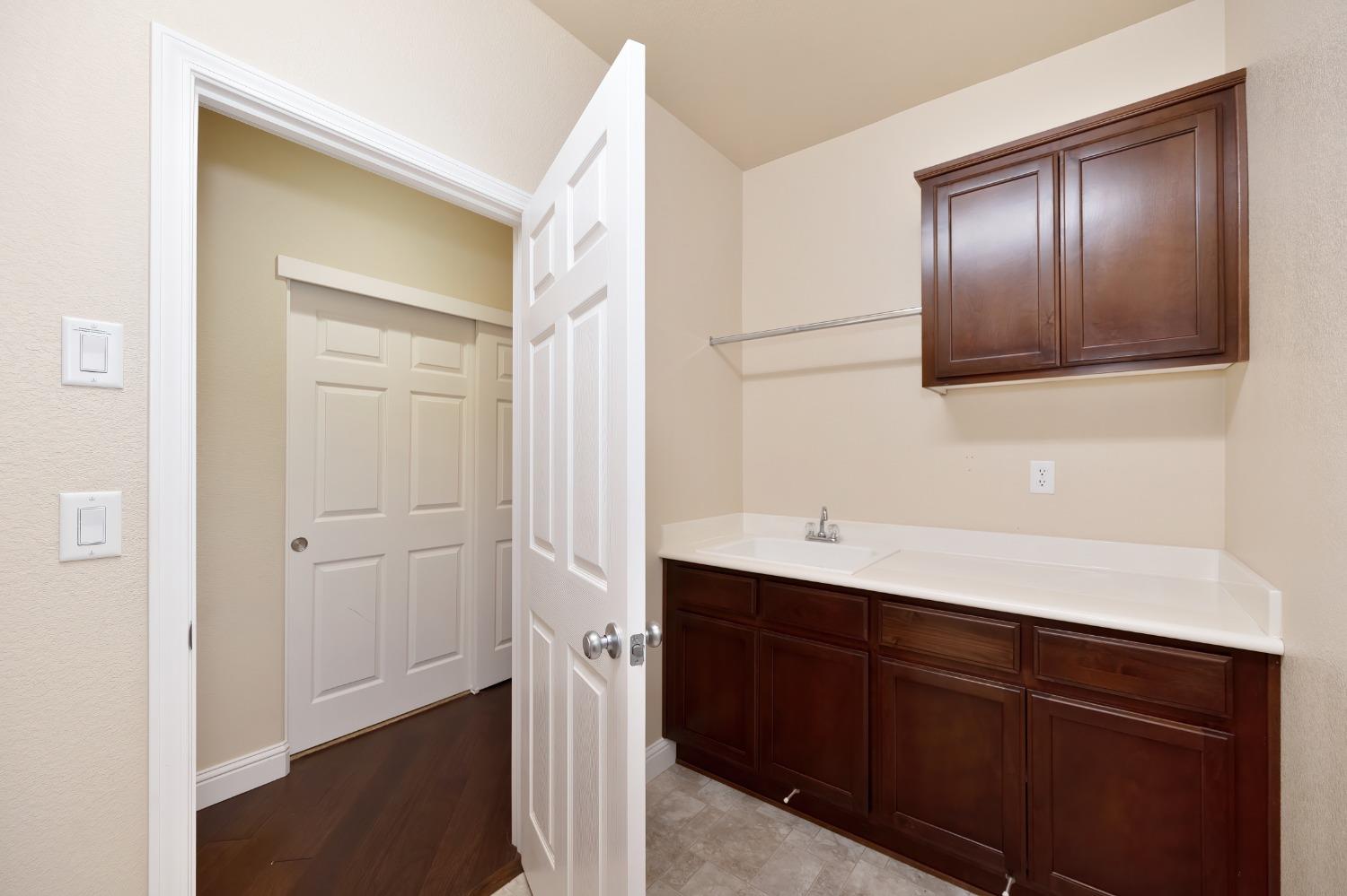 Tenaja Way, Rancho Cordova, California image 37
