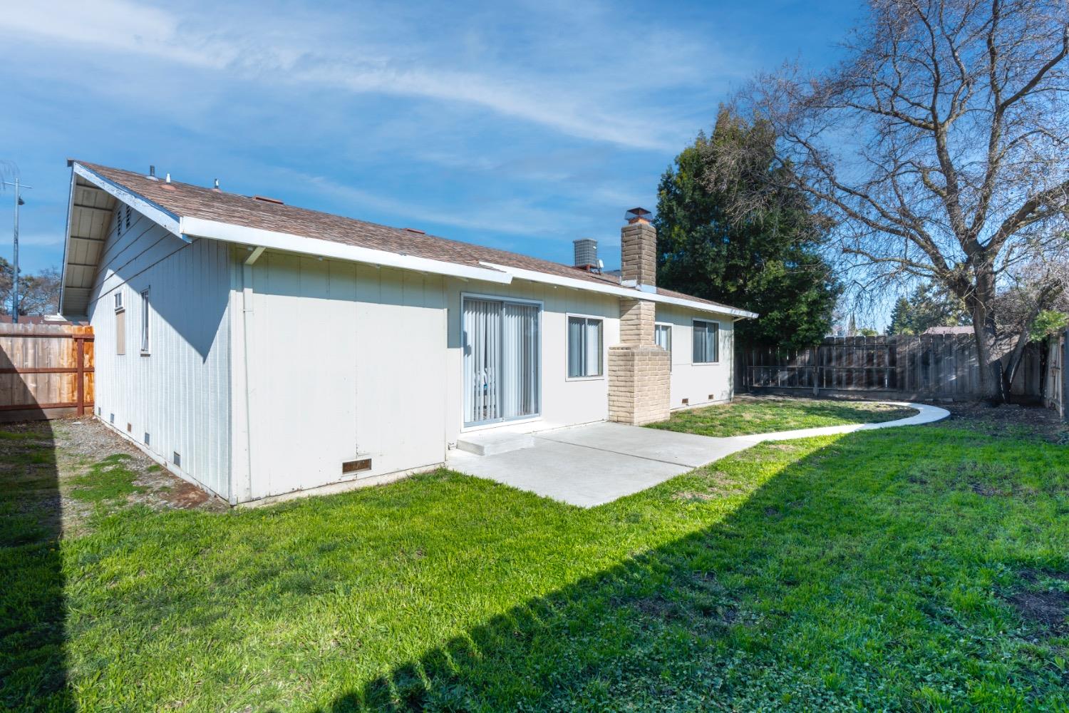 Monticello Drive, Stockton, California image 26