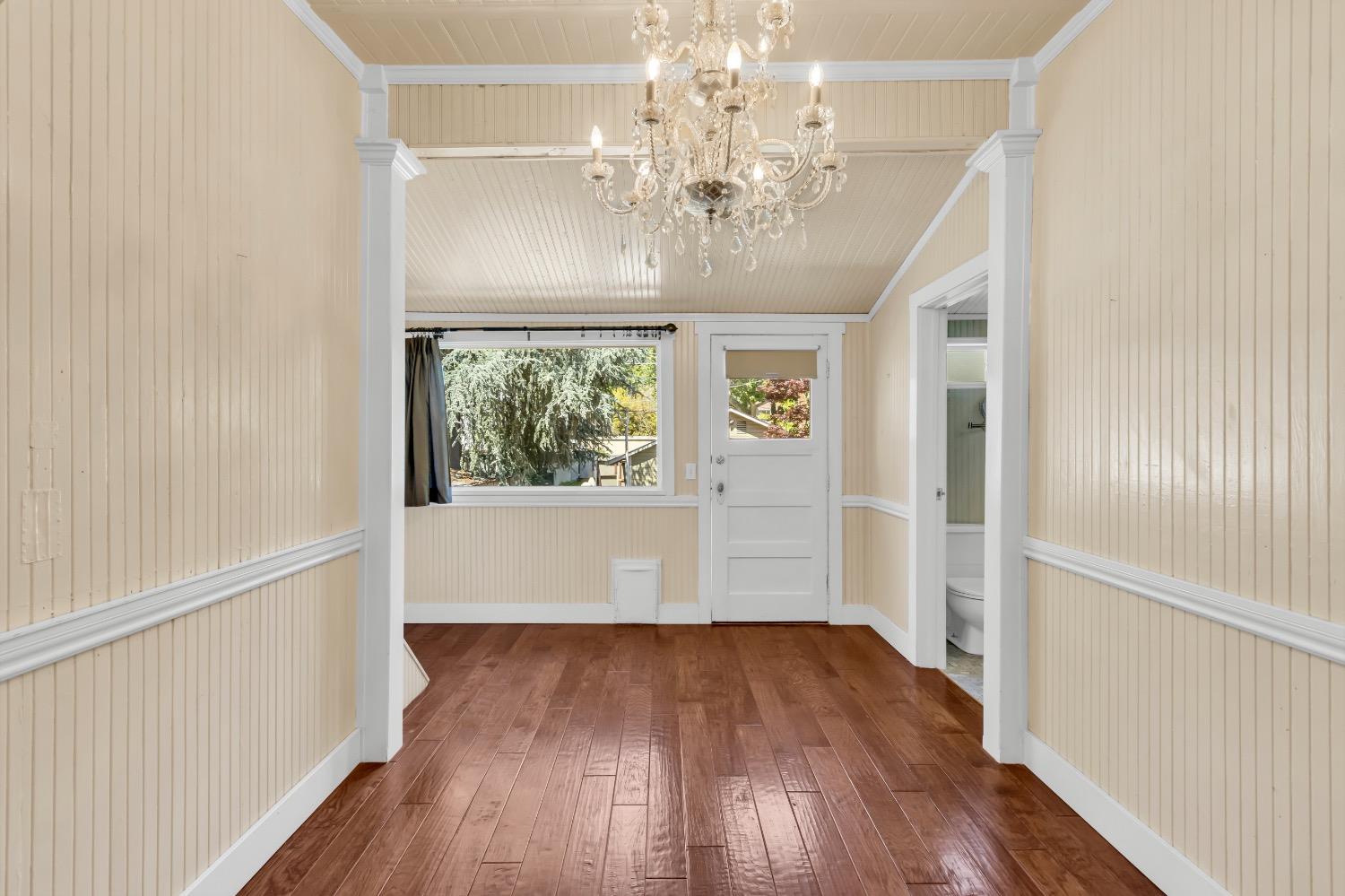 Detail Gallery Image 36 of 91 For 2321 H St, Sacramento,  CA 95816 - 4 Beds | 2 Baths