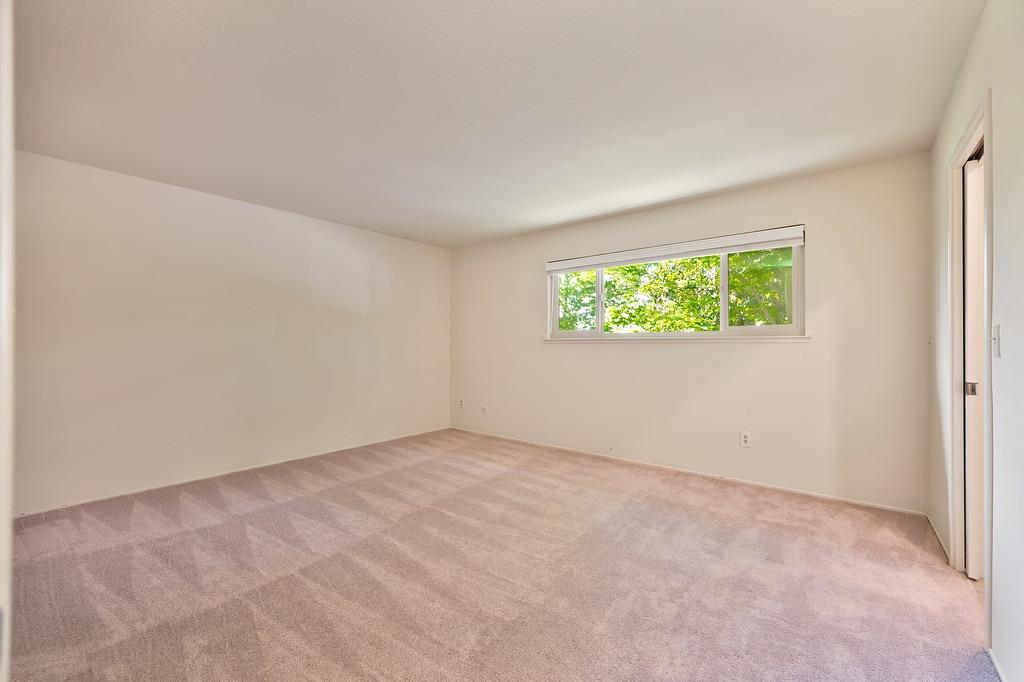 Casitas Bonito, Sacramento, California image 21