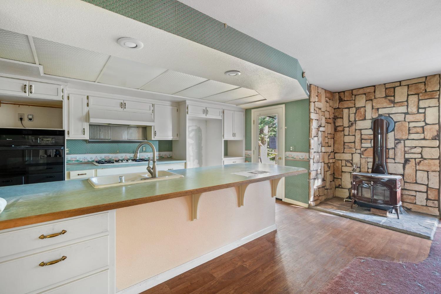 Terrace Pines Court, Grass Valley, California image 10
